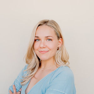 Meet your Posher, Dana